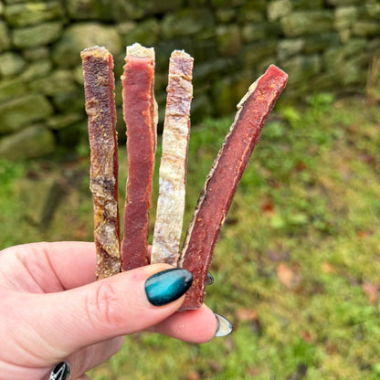 Tuna strips with cod skin